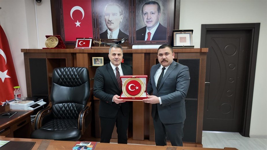 Çorum Ülkü Ocakları İl Başkanı Abdullah Dalyan'dan İl Müdürümüze Ziyaret