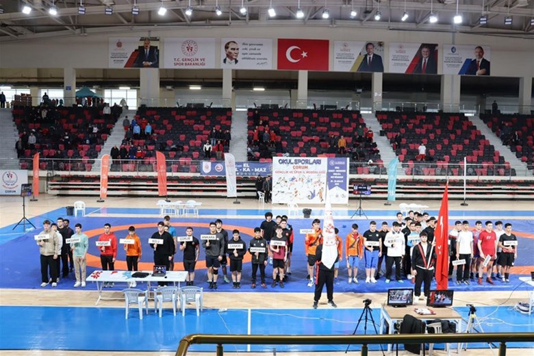 Okul Sporları Serbest-Grekoromen Güreş Grup Müsabakaları Açılış Töreni